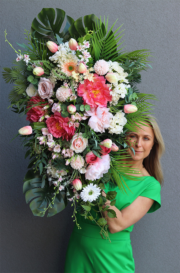 różowa wiązanka nagrobna, Premium Memoria