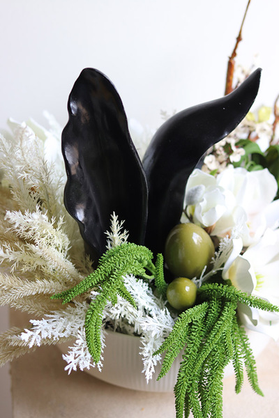 Bunny Pianola, stroik wielkanocny w misie