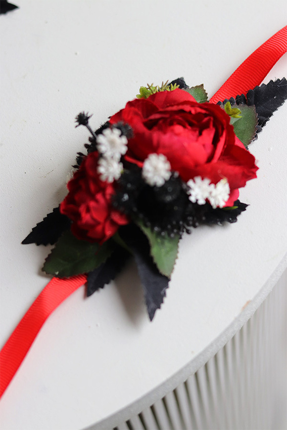 The Night, biżuteria kwiatowa na bal maturalny