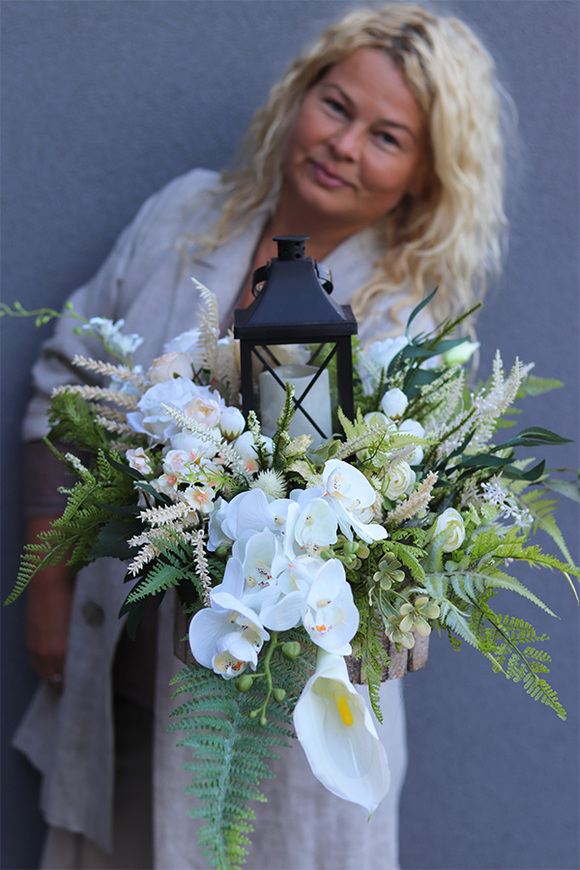 Loesa, bukiet nagrobny we wkładzie