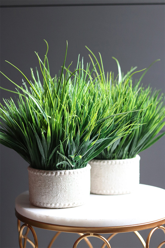 Issato Casa Creme, kompozycja ze sztucznych traw