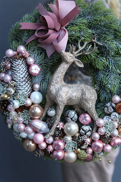 świąteczny wianek, Pudrovy Renifer Gold, śr.40cm