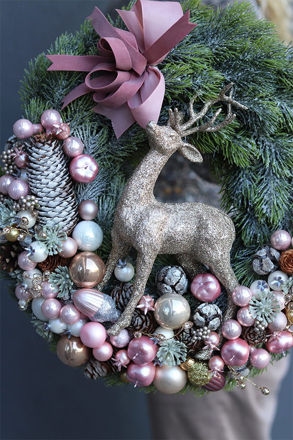 świąteczny wianek, Pudrovy Renifer Gold, śr.40cm