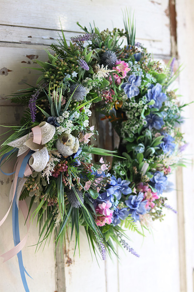 delikatny wiosenny wianek, Niebieska Łuna Round, śr.37cm 