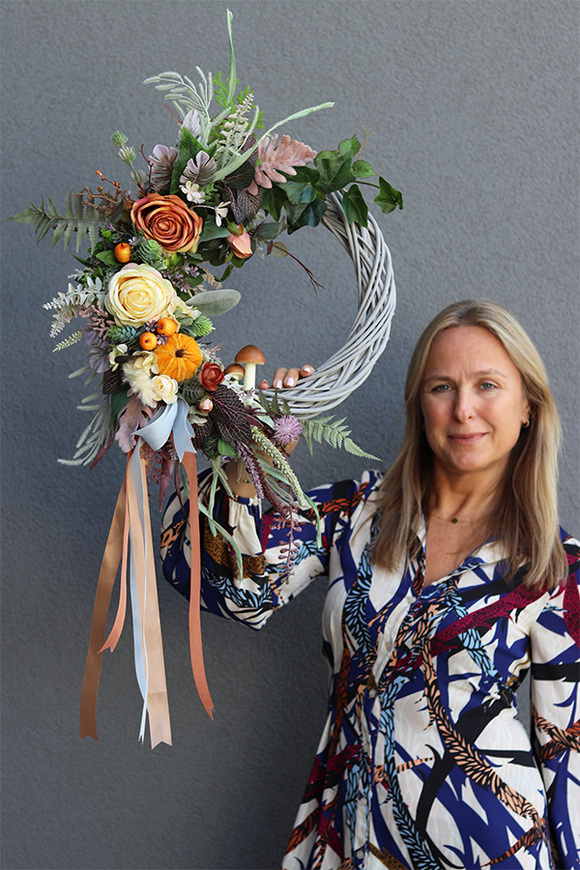 Mushroom, jesienny asymetryczny wianek z dynią