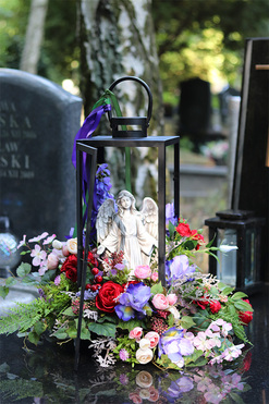 Angelo Garden Irys, lampion nagrobny z kwiatami, wys.62cm 