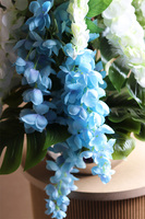 Wisteria Blue kompozycja trójstronna w misie