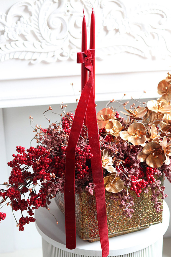 Gloria, zimowa kompozycja w złotej osłonce