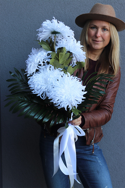 Chryzantema White Snow, bukiet białych kwiatów