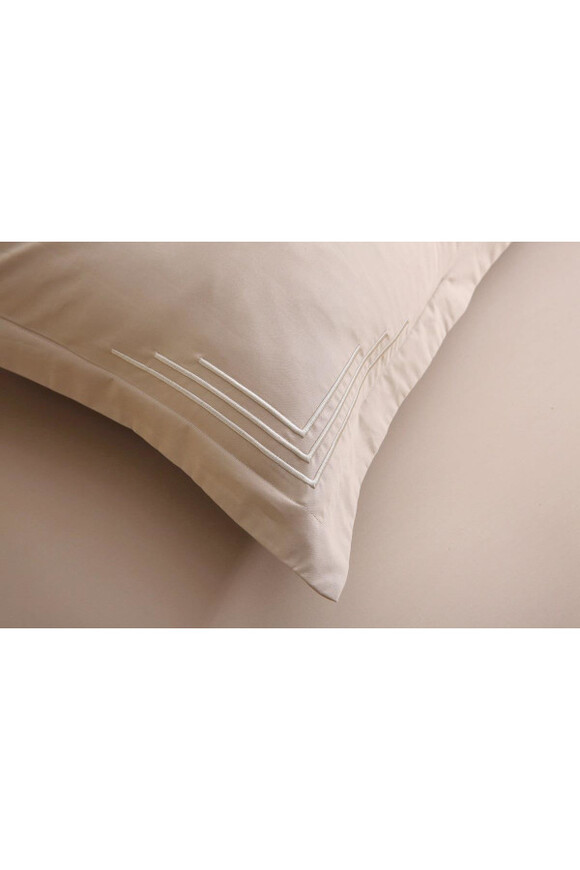 Luna Beige bawełniana pościel z haftem	