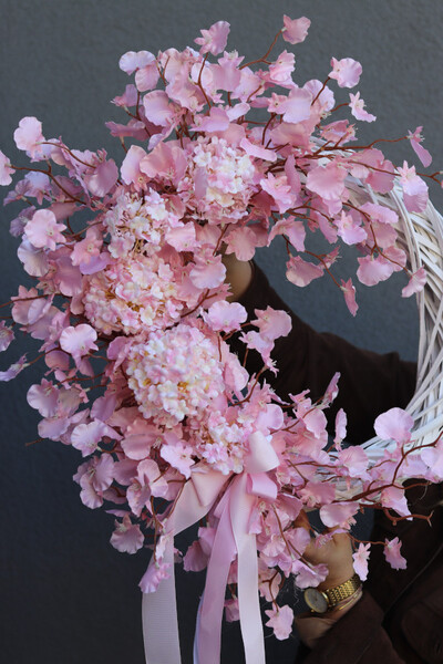 Eyre Pink, asymetryczny wianek dekoracyjny