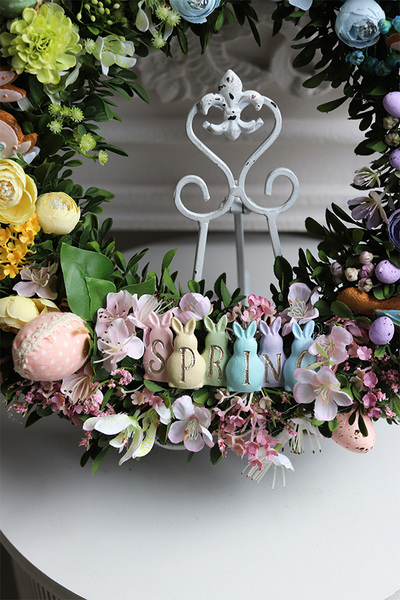 Pastella Spring, wielkanocny wianek na drzwi