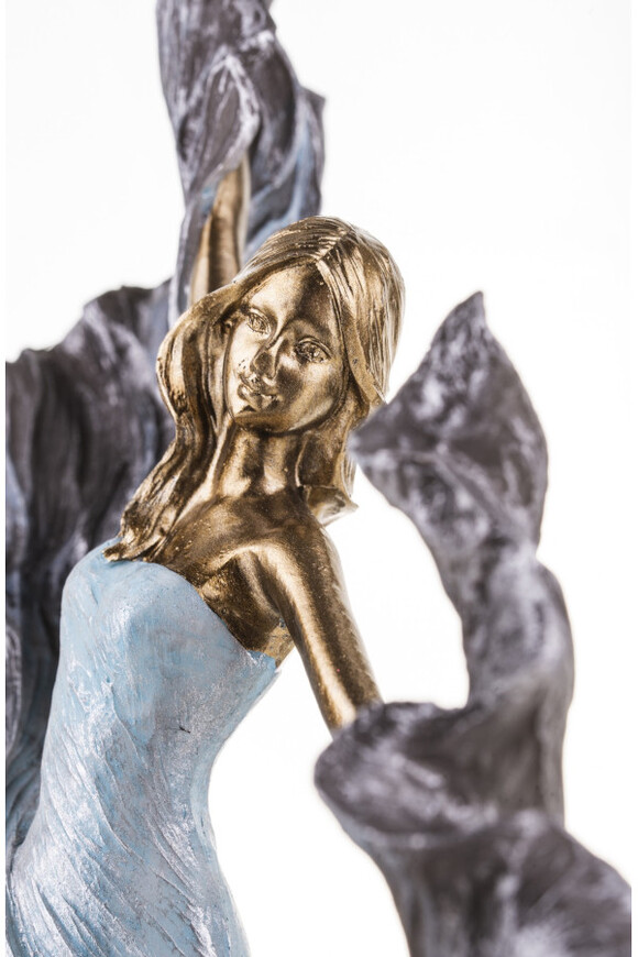 Wenus, elegancka figurka kobieta w sukni