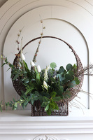 Aurelia Fatime, wiosenna dekoracja kwiatowa