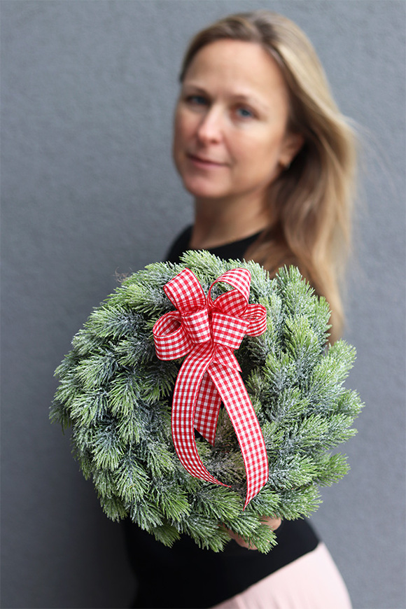 Frozen Christmas Mini, A, świąteczny wianek z kokardą