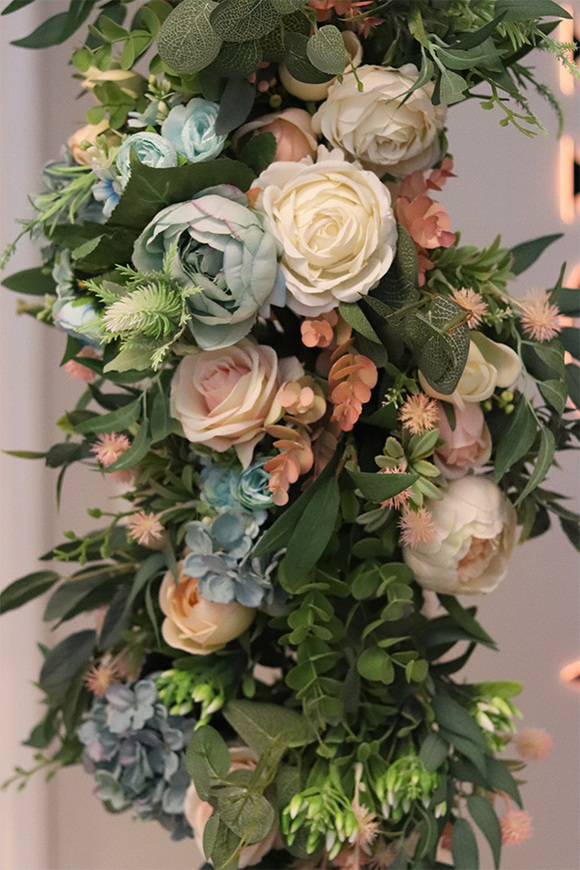 La Guel Blue, elegancka girlanda kwiatowa