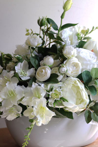 White Elegance, elegancka kompozycja kwiatowa