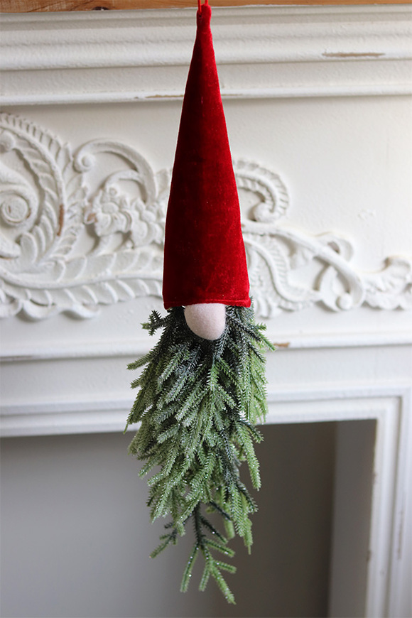 Skrzat, świąteczna zawieszka z roślin sztucznych