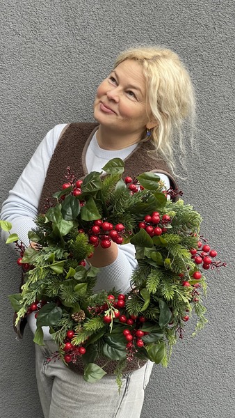 Naturalmente, świąteczny wianek na drzwi