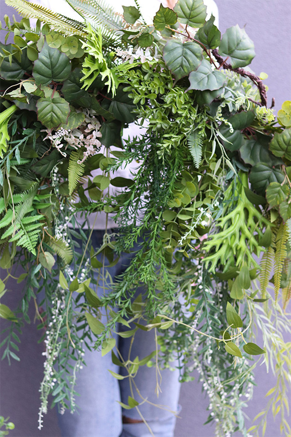 Nissana, zielona girlanda