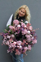 Fiolet Xmas, świąteczny wianek na drzwi