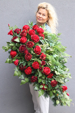 Luiza New, wiązanka nagrobna z różami, dł.120cm