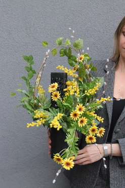 Solaria Yellow, wielkanocny bukiet nagrobny we wkładzie, wys.54cm