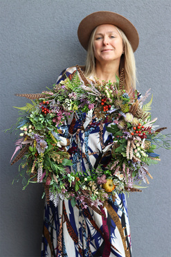 Jesienna Villa, jesienny wianek z piórami, śr.63cm