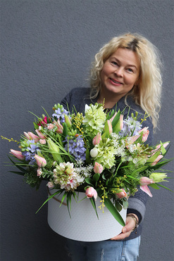 Wiosna with tenDOM, flowerbox z tulipanami i hiacyntami, wys.39cm 