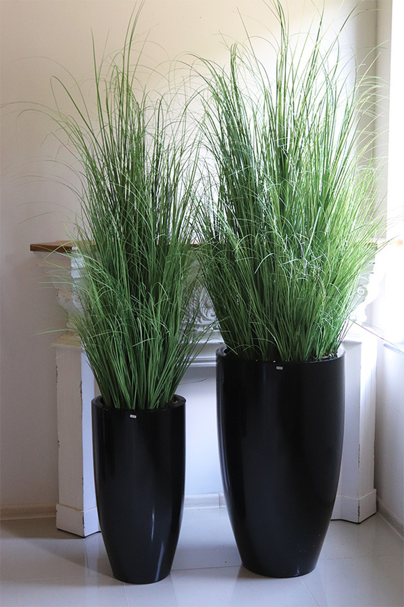 Fiberglass Black Big, trawa w czarnej donicy fiberglass