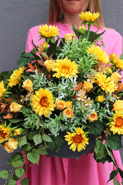 Yellow Decor, kompozycja nagrobna w naczyniu, wym.47x60cm