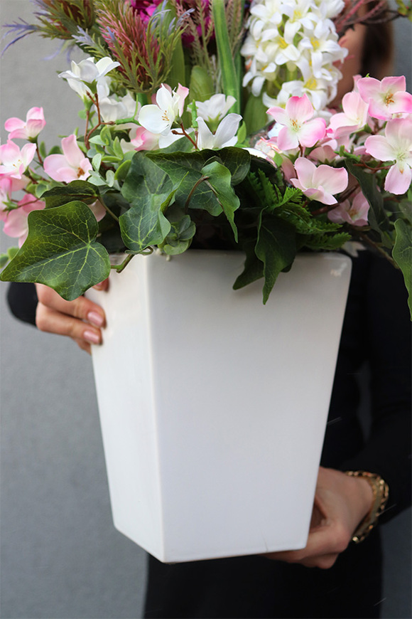 Hiacniti, wiosenna kompozycja z hiacyntami, wys.80cm