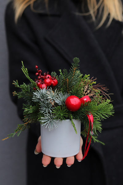 Figaro Hilton Mini, świąteczny stroik z jagodami