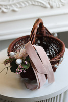 Browne, dekorowany koszyczek wielkanocny