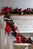 Dzieciństwo, świąteczna girlanda na kominek