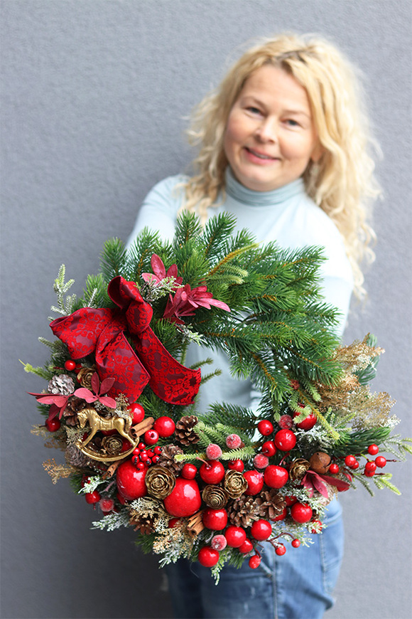 Radosne Karminowe Święta, wianek ozdobny / stroik dekoracyjny, śr.44cm