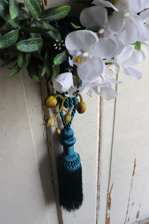 asymetryczny wianek z chwostem, Orchidelia Bielia, śr.42cm 