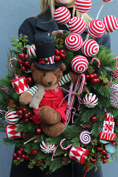 Odlotowy Miś Zimowy, świąteczny wianek dekoracyjny