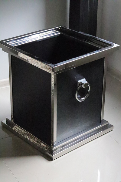 Royal Grey, metalowa donica z półką