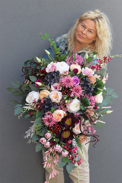 Vilani, elegancka wiązanka nagrobna, dł.75cm