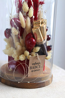 Chocolates Redde, kompozycja pod szklanym kloszem