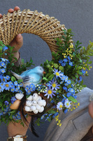 Blue Bird Spring 3, wiosenny wianek dekoracyjny z ptaszkiem