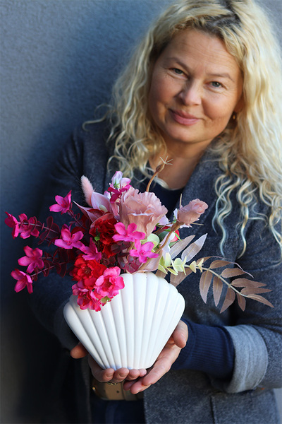 LaGuel Shell, dekoracja kwiatowa w muszli