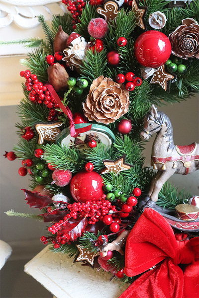 Holly Jolly Christmas, świąteczny wianek na drzwi