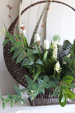 Aurelia Fatime, wiosenna dekoracja kwiatowa, wym.50x60x30cm