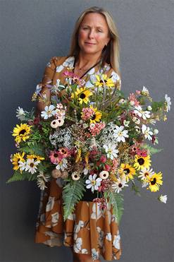 dekoracja nagrobna Mimozami Jesień się Zaczyna, wym.50x60cm