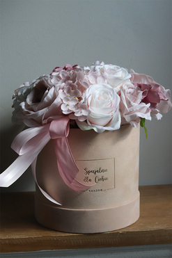 Cedite, welurowy flowerbox z różowymi kwiatami, wys.22cm