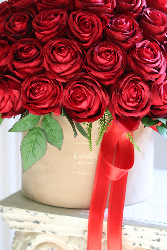 flowerbox na prezent Jubileo Beige 80 Róż