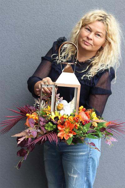 Angelo Garden Autumn 2, lampion nagrobny z kwiatami