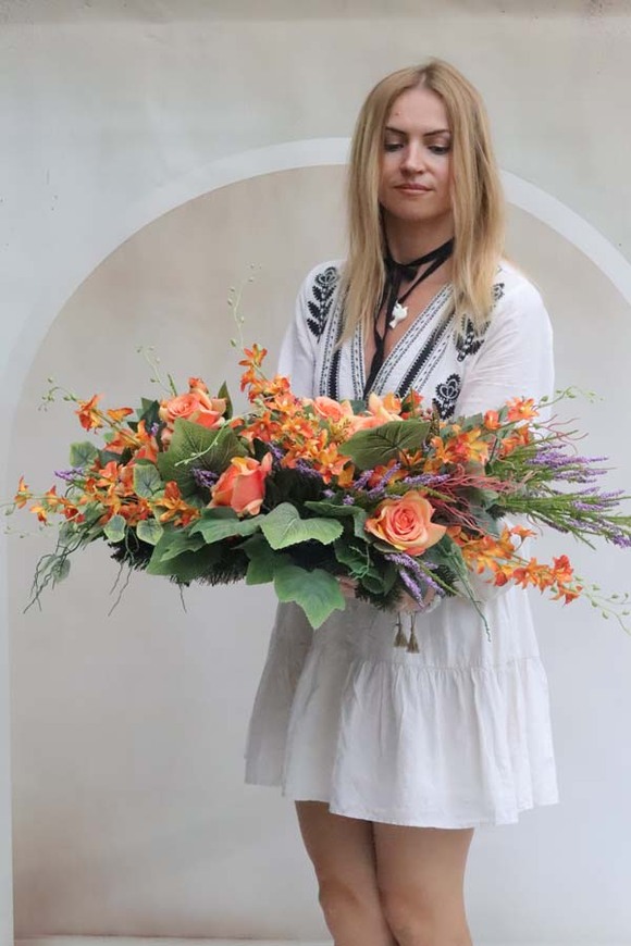 Oranhia, pomarańczowy wieniec nagrobny